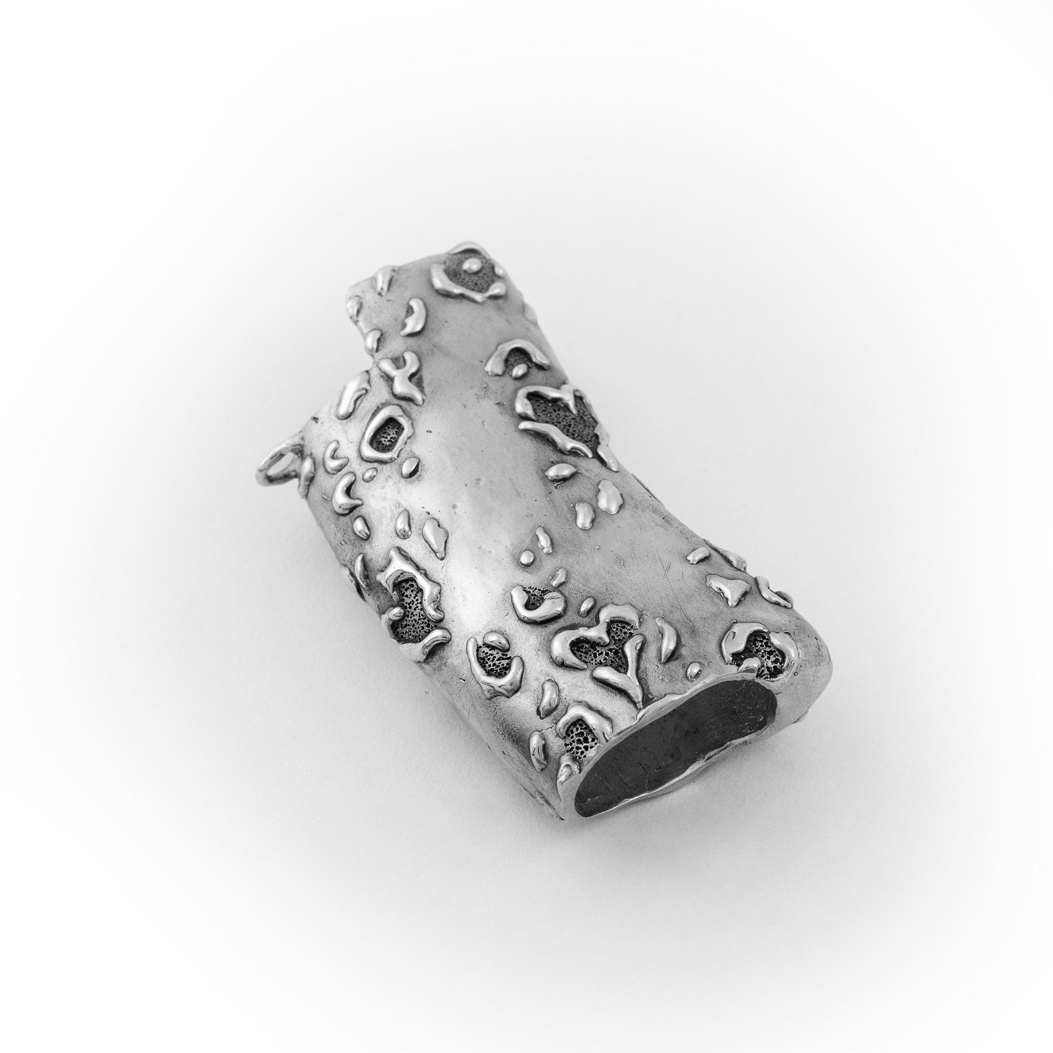 Heart-Shaped Cheetah Print Lighter Case